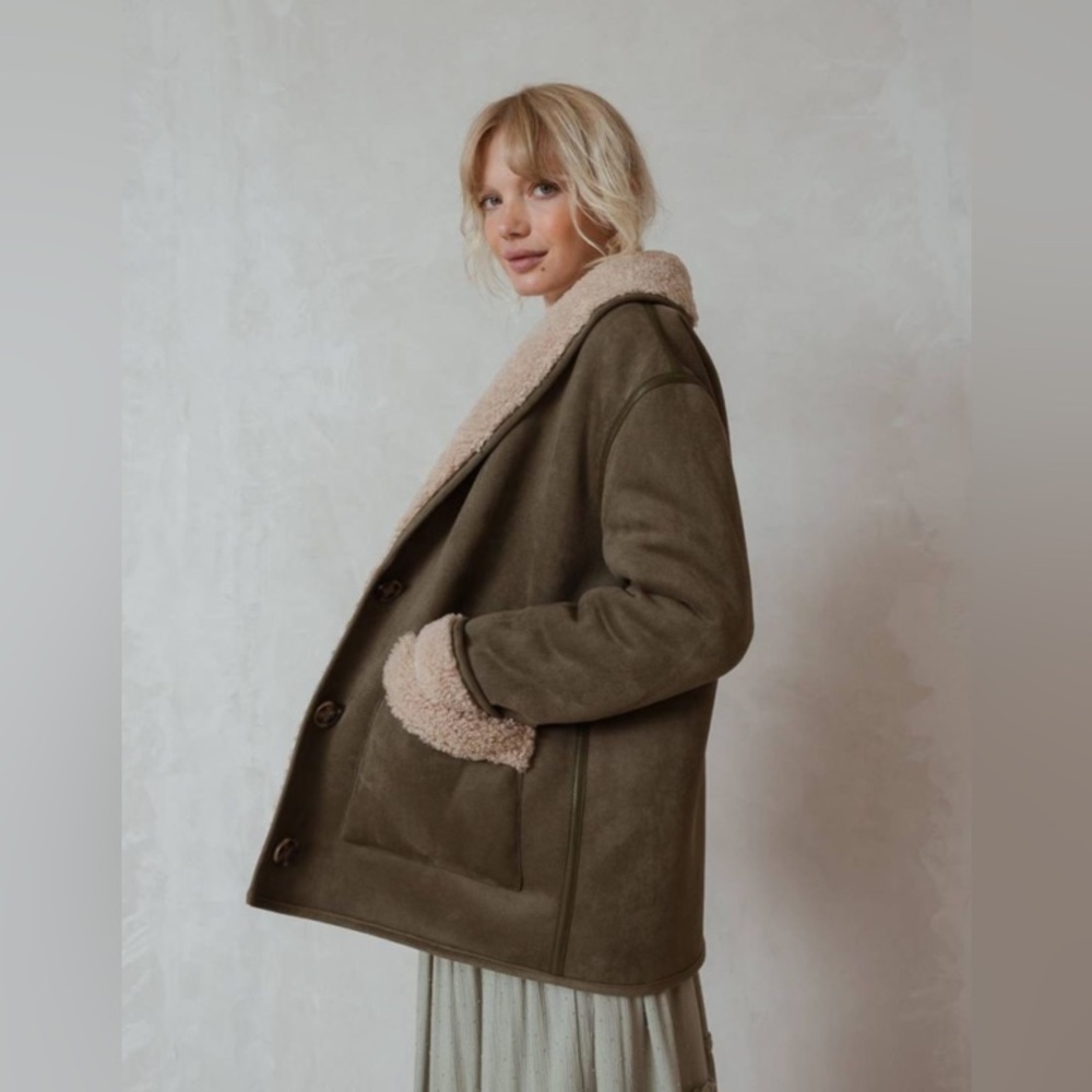 Indi & Cold Short Shearling Coat in Khaki - Picture 5 of 14